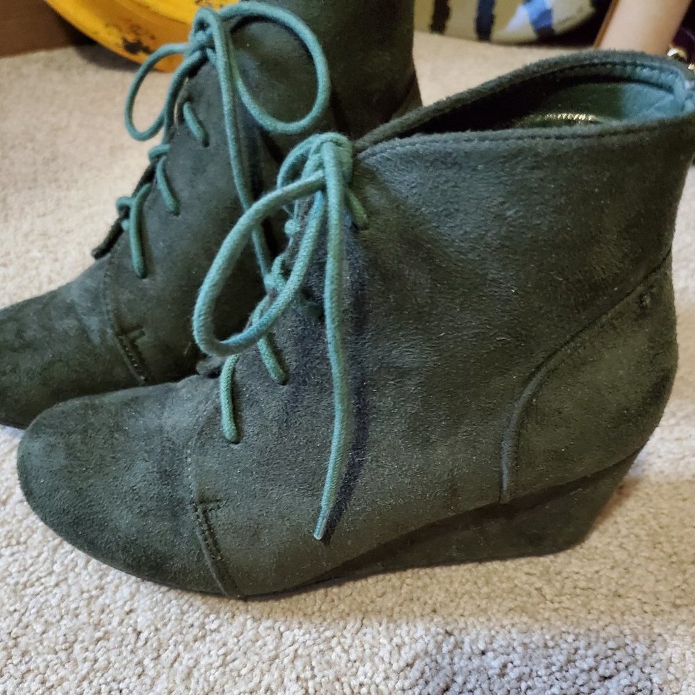 Women's Dark Green Suede Wedge Booties, Lace Up, Size 6
